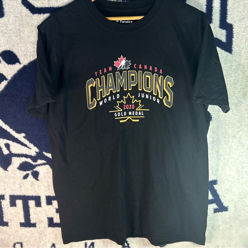 Fanatics NHL IIHF World Juniors Team Canada 2020 Champions T Shirt Large Hockey